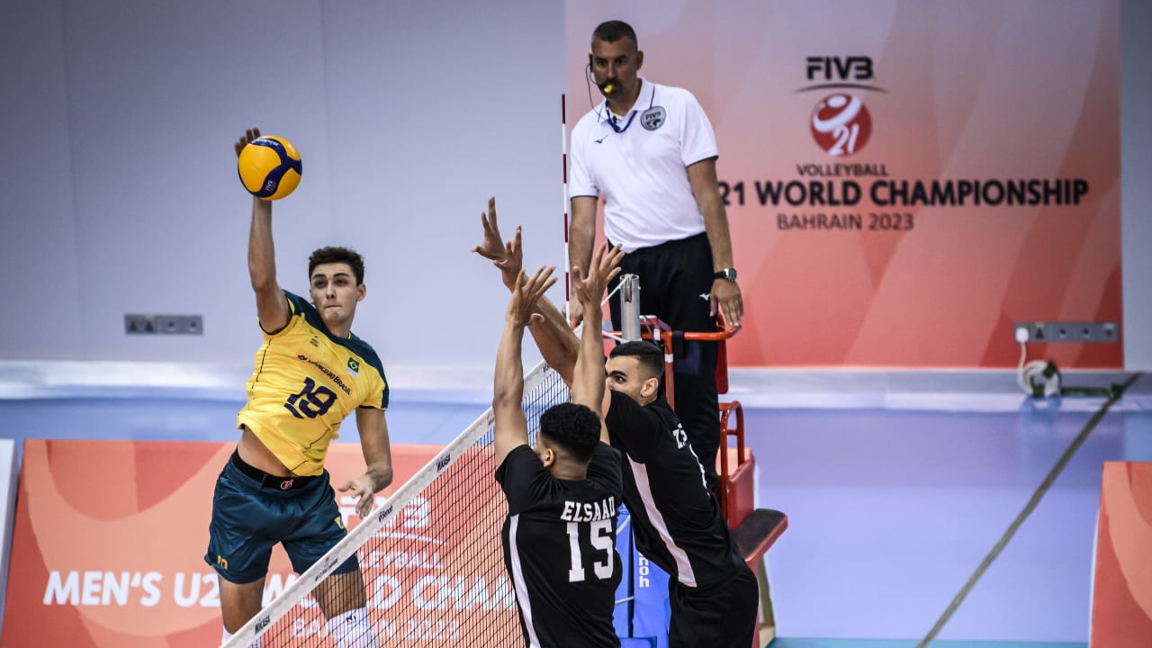 Favourites start off with success at Bahrain 2023 volleyballworld