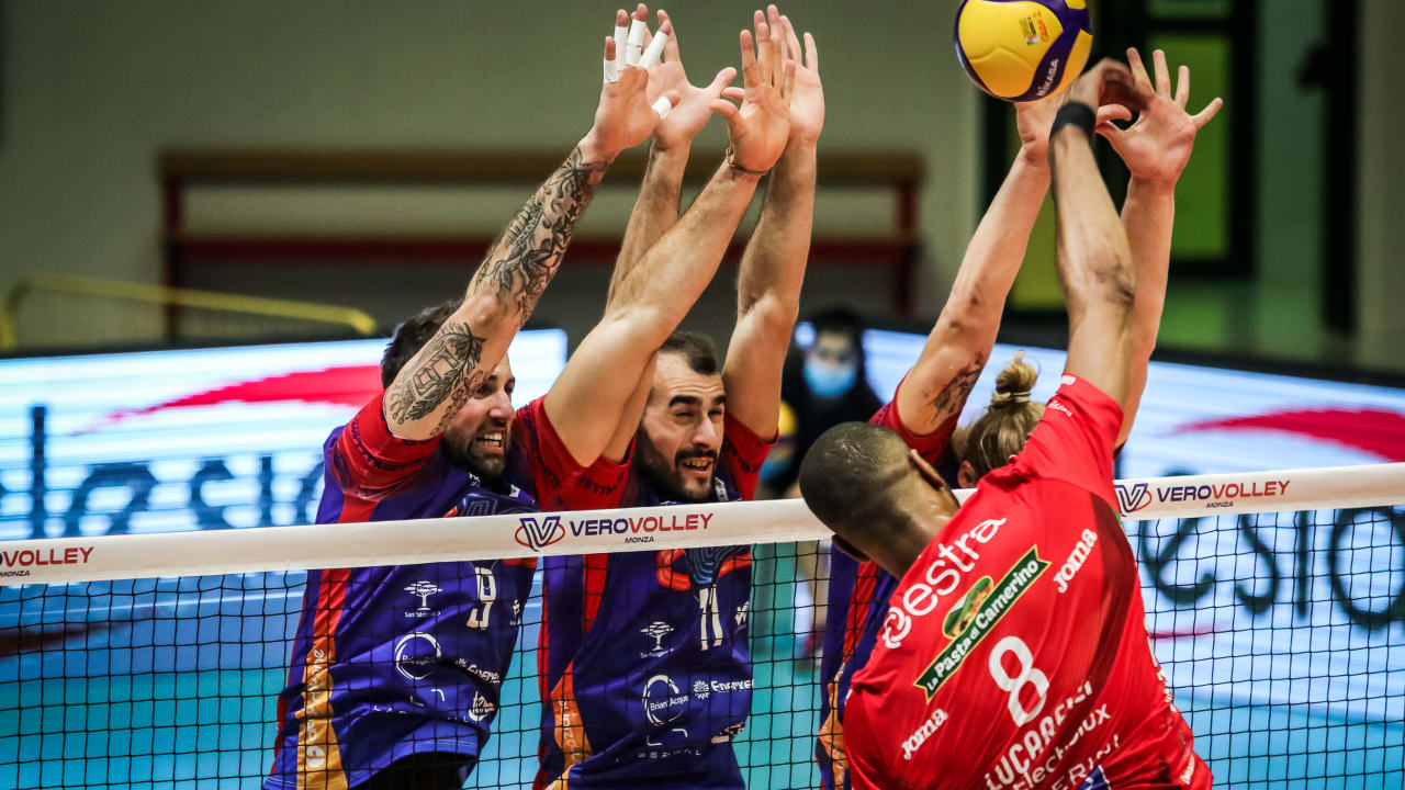Its Playoffs time in Italy! volleyballworld