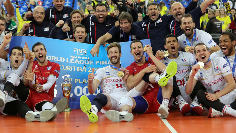 France celebrate with the 2017 World League trophy