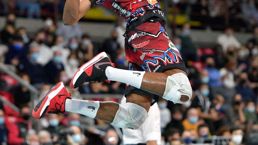 Wilfredo Leon on the serve (source: legavolley.it)