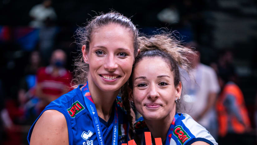 Italy celebrate VNL 2022 gold!