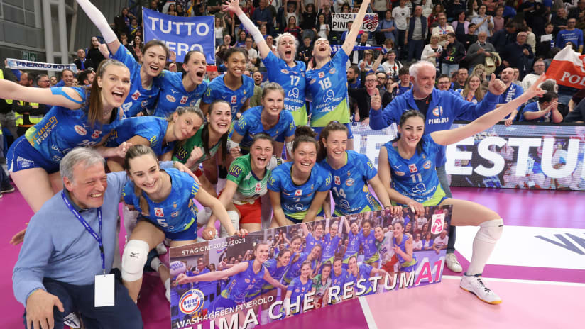 Wash4green Pinerolo lost their last regular season match, but celebrated their salvation in the top division (source: legavolleyfemminile.it)