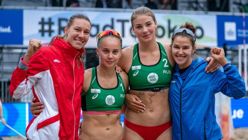 Russia's four-player squad celebrate their progress in the tournament (Photo: CEV)