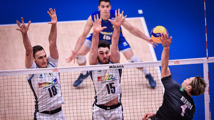 Italy hand Japan first defeat | volleyballworld.com