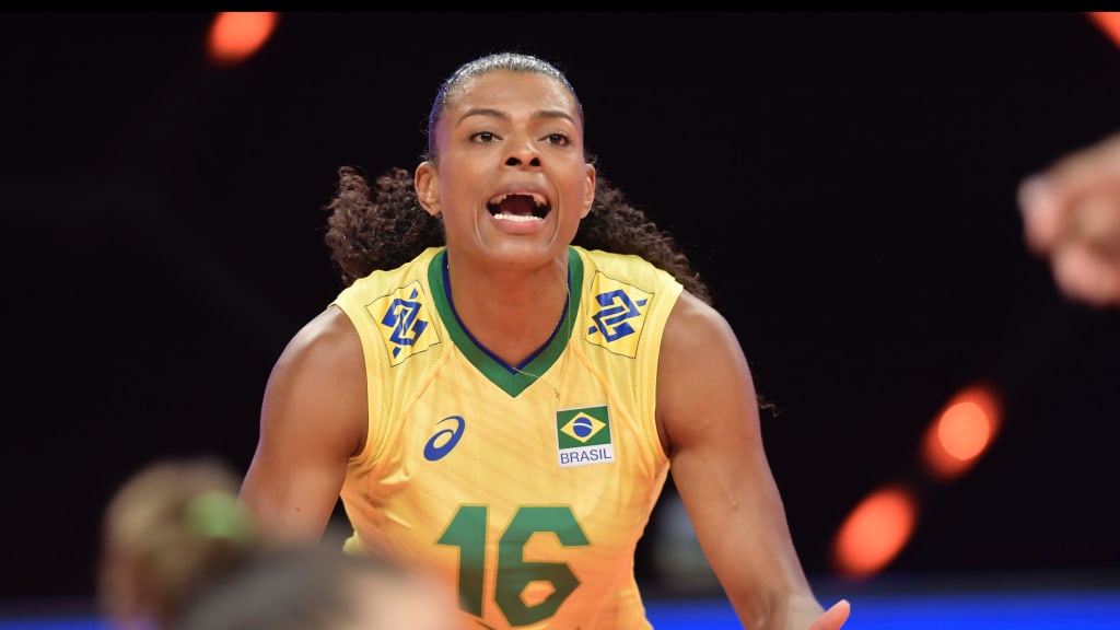 Garay S Timely Return Helps Brazil Volleyballworld Com