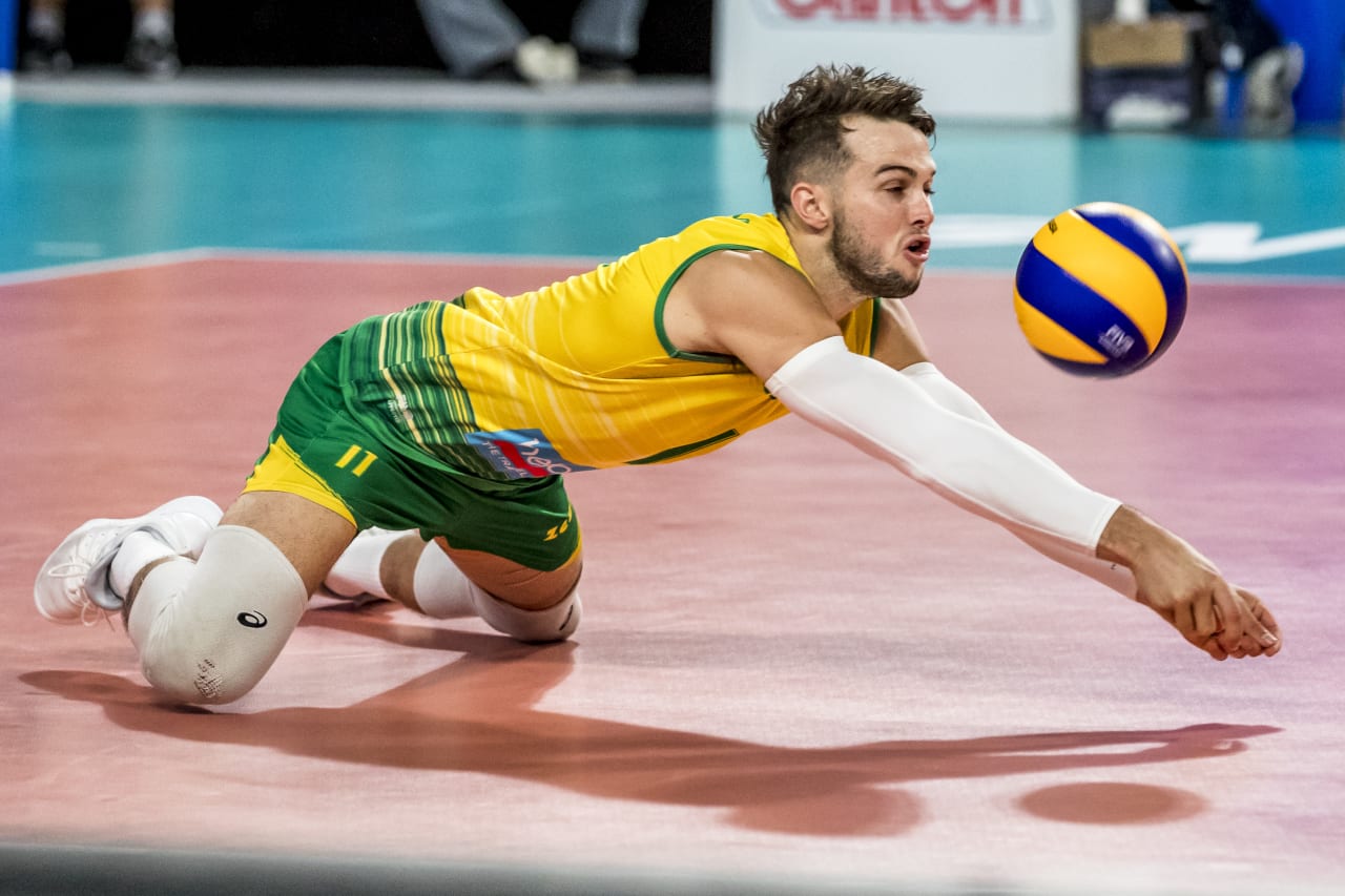 Luke Perry goes in for the dig at the 2019 FIVB Volleyball Nations League.