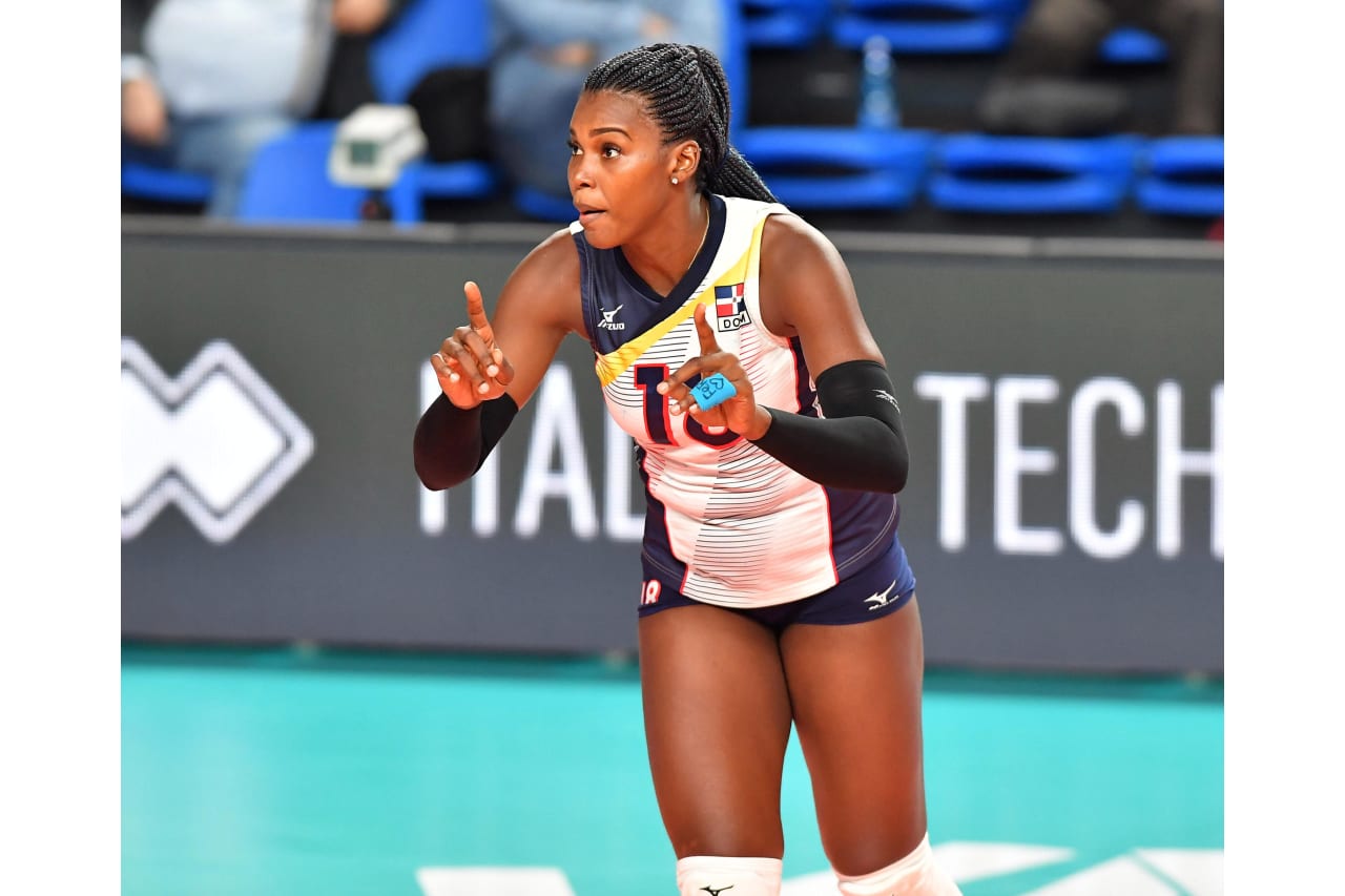 Bethania de la Cruz reacts after a rally at the 2019 FIVB Volleyball Nations League.