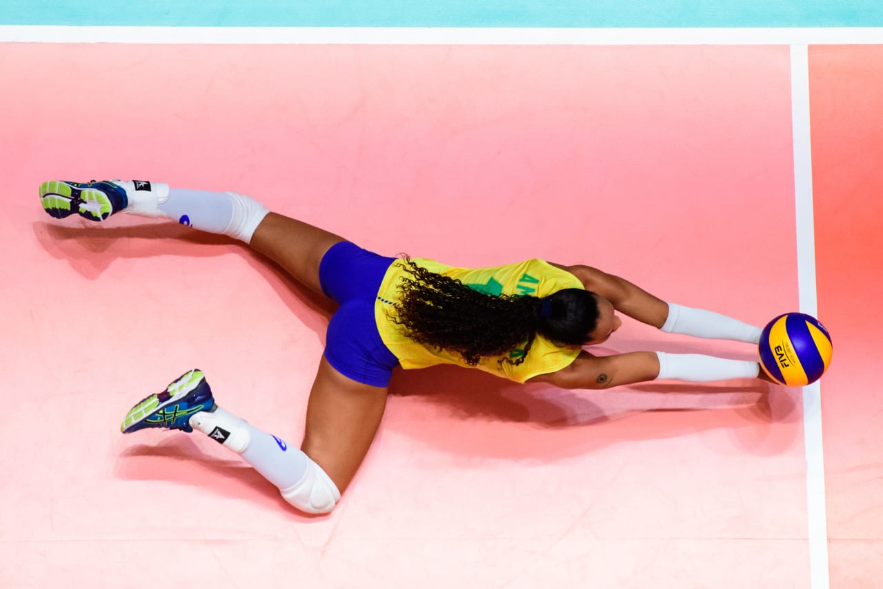 Brazil's Amanda Francisco stretches to reach the ball