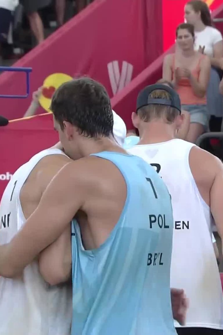 Brouwer/Meeuwsen vs. Bryl/Losiak - Match Highlights