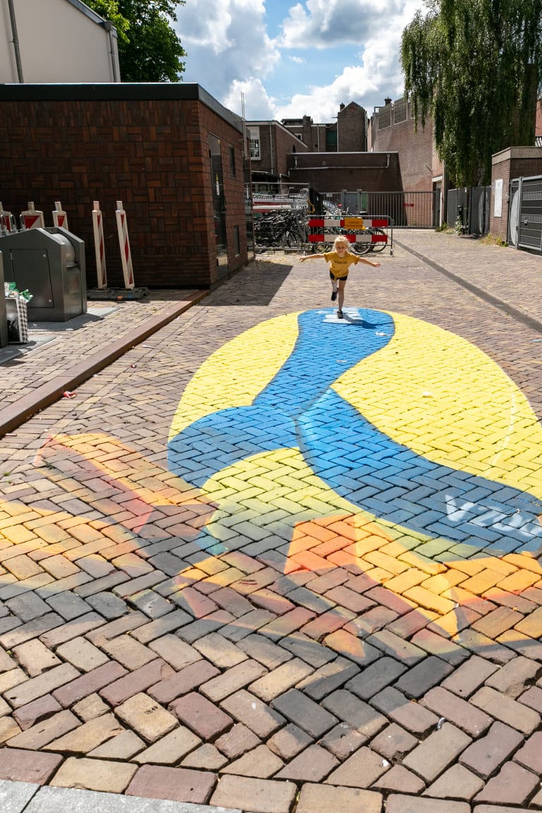 Women’s World Championship host cities in the Netherlands enjoy volleyball-themed street art