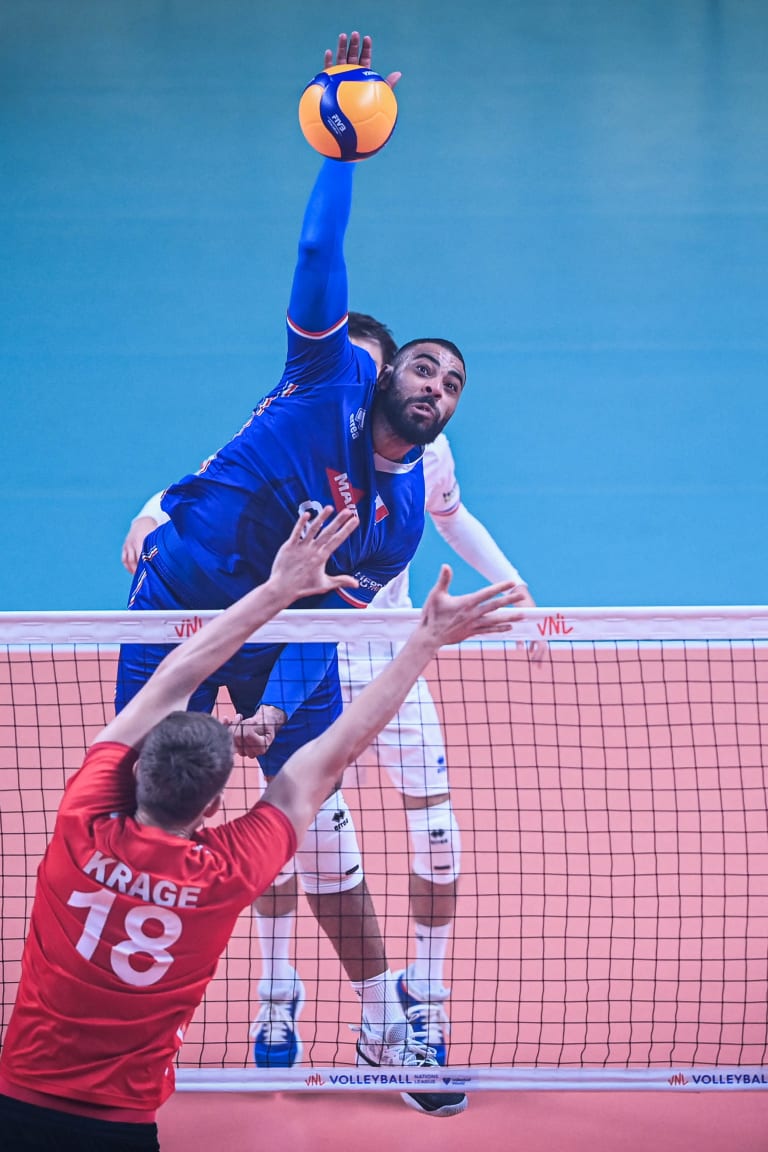 France complete perfect week in Quezon City