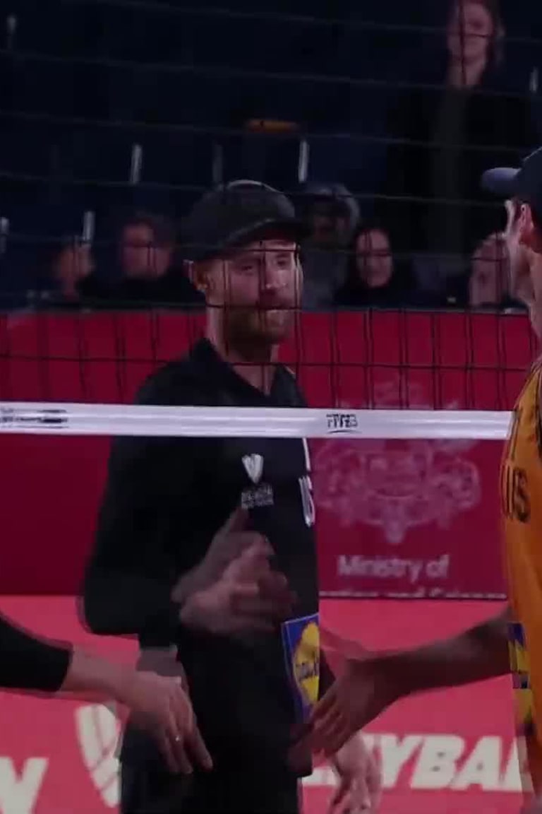 Schalk Brunner vs. McHugh Burnett - Match Highlights_5871808