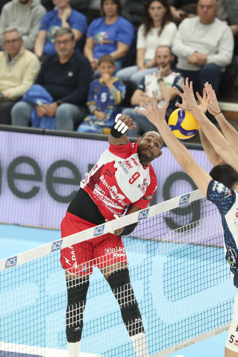 What a weekend! Three clashes between top-eight teams in Italy