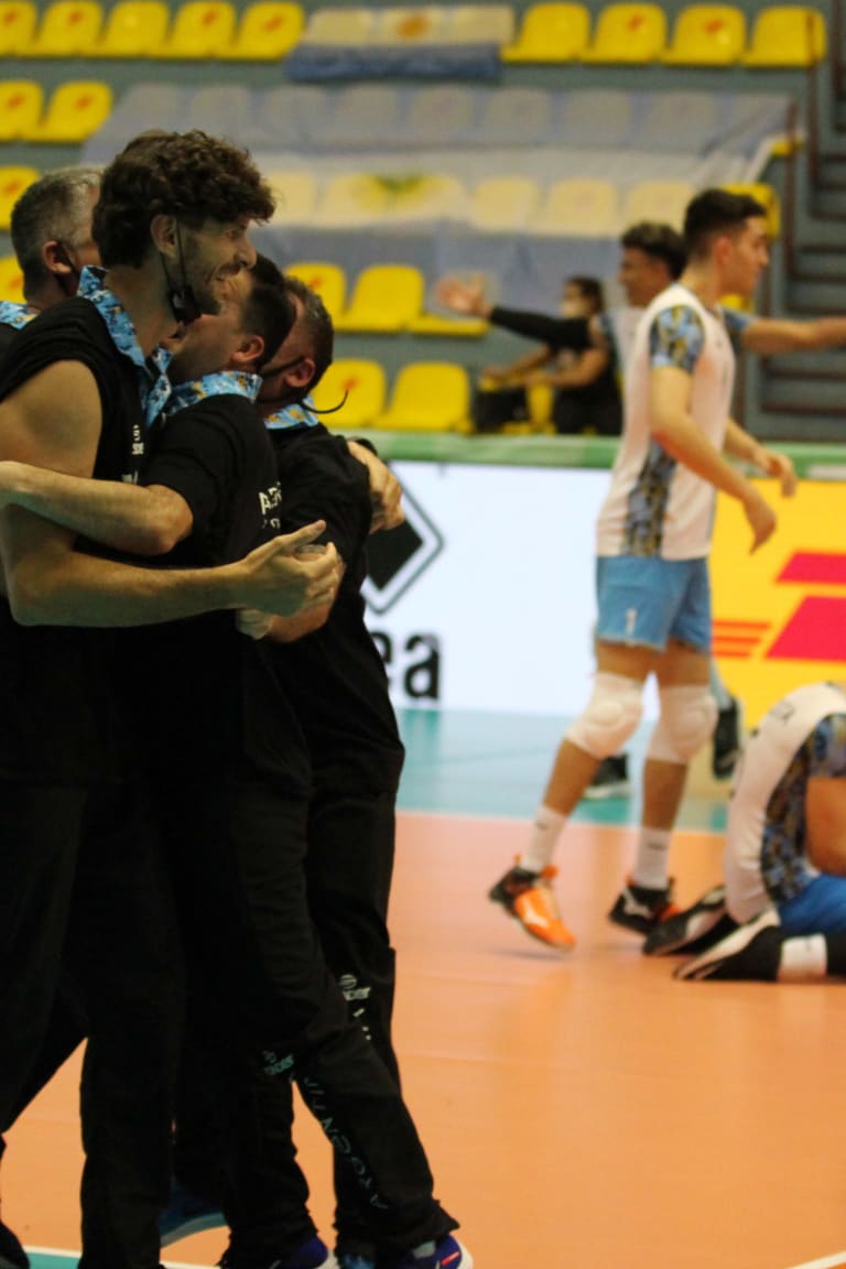 Argentina prevail over defending champs Iran