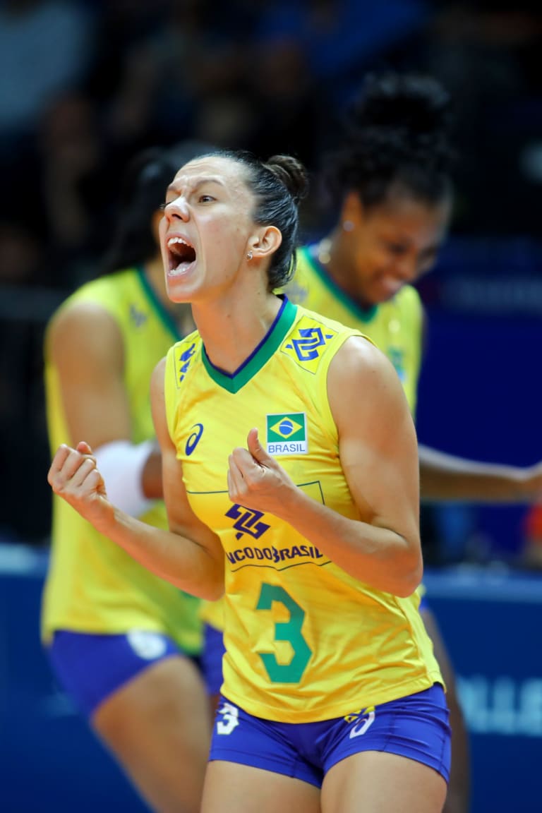 Macris sets up Brazil podium finish