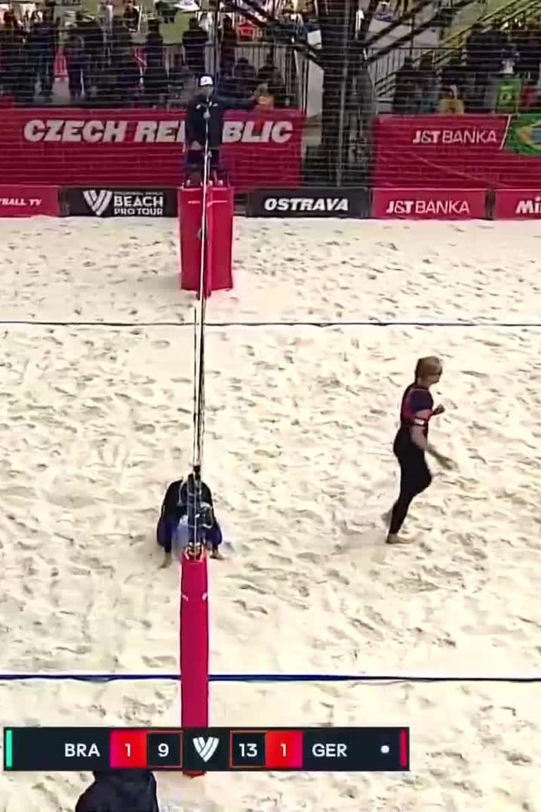 Svenja Muller Successful Blocks Leader in Muller Tillmann vs. Barbara Carol - Top Successful Blocks_5828333