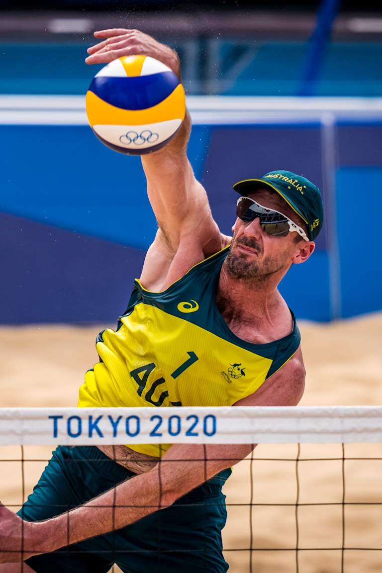 Aussie Olympian McHugh starts off new season with gold