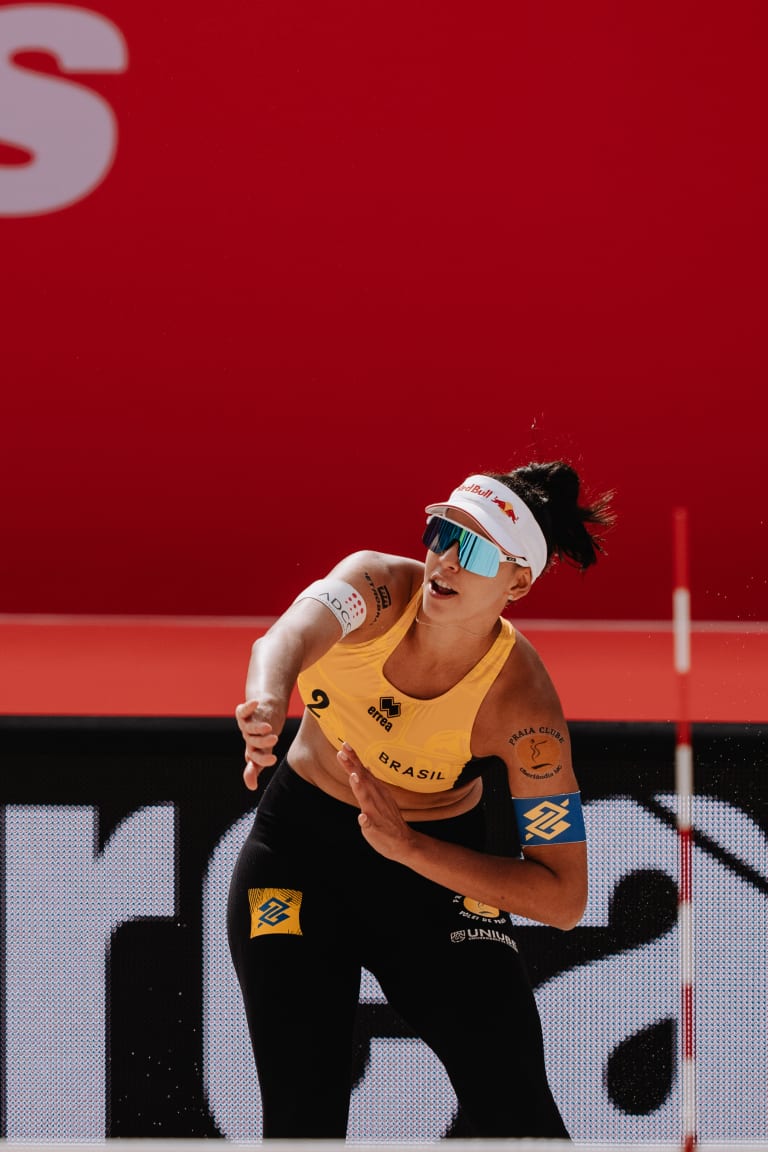 Ana Patricia & Duda against Nuss & Kloth in Paris Elite16 final