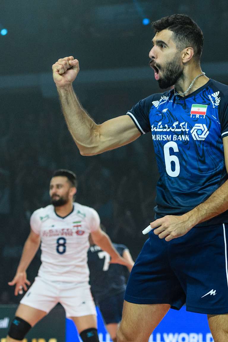 Alekno selects 17 players for VNL