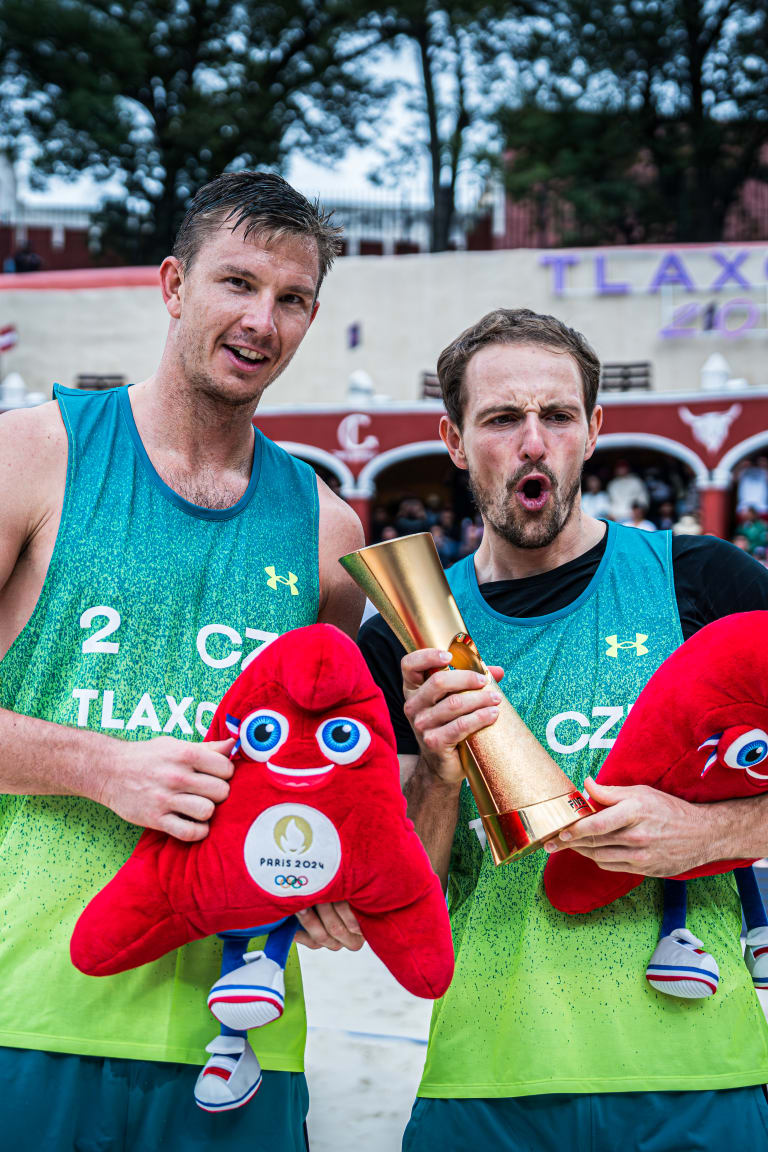 Perusic and Schweiner take Czechia to the top of the world