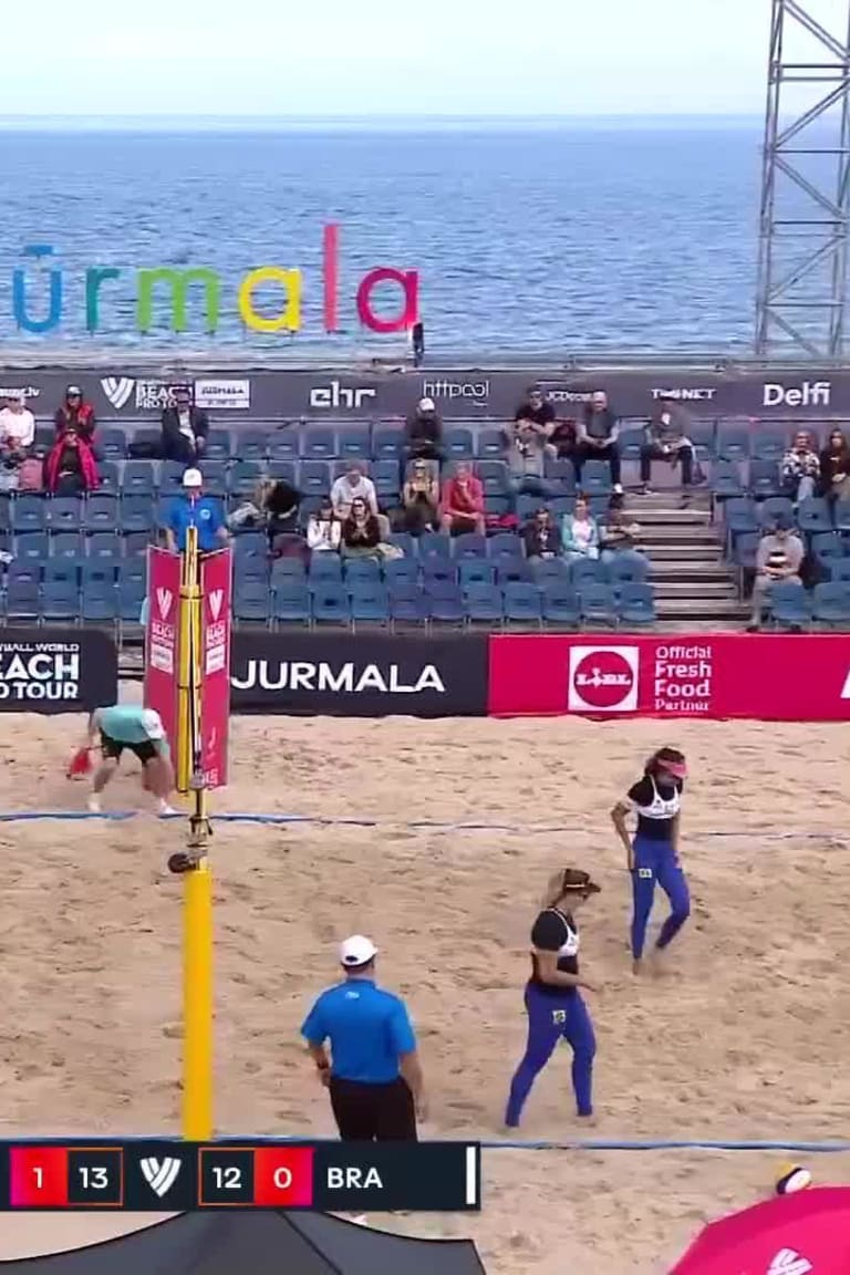 Sarah Pavan Successful Blocks Leader in Pavan Melissa vs. Talita Rebecca - Top Successful Blocks_5878226