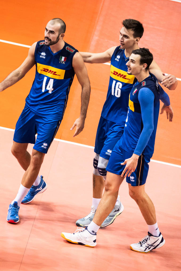 Fantastic Italy regain world title after 24 years