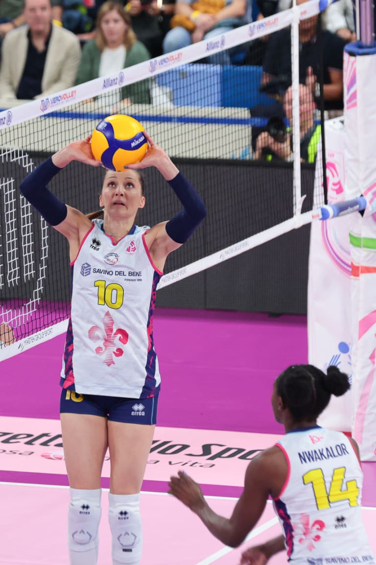 Scandicci and Milano clash for second place in the standings