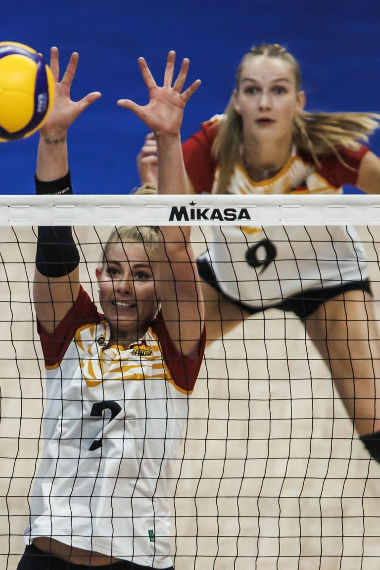Germans control the net to get the first win in Brasilia