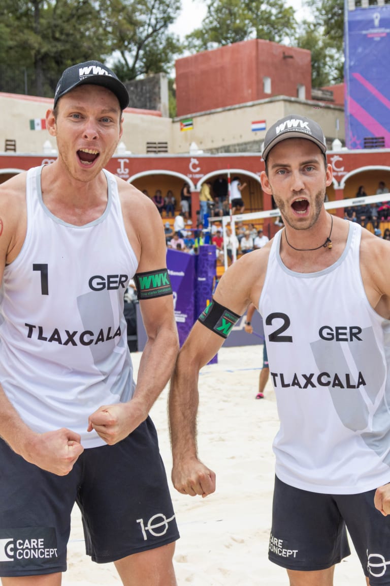 Ehlers and Wickler complete perfect pool play campaign