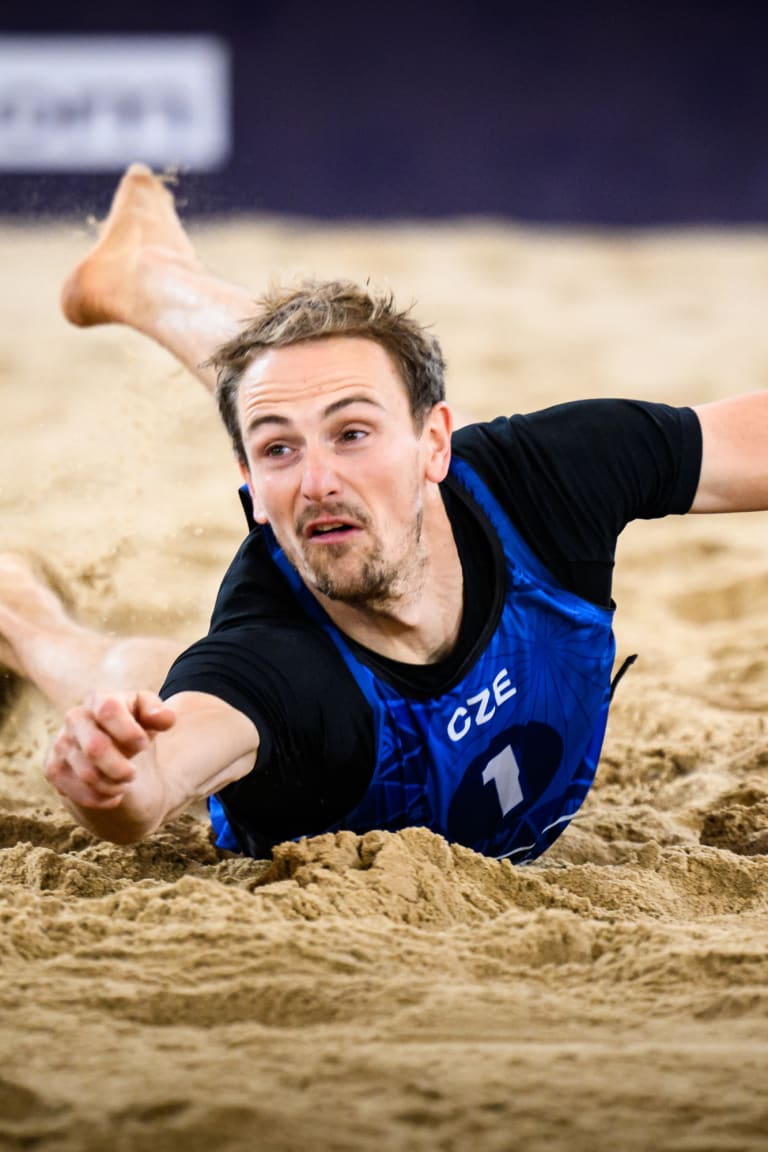 Perusic e Schweiner celebrano il ritorno vincente all'Elite16 di Amburgo.