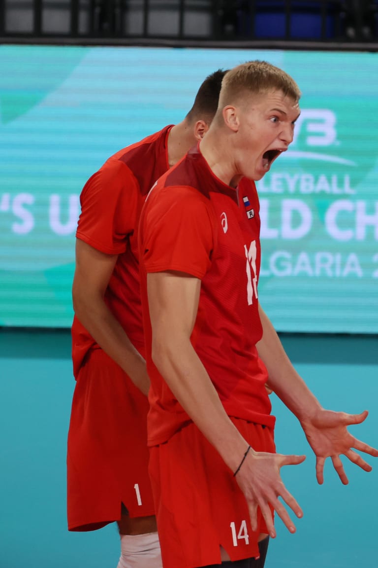 Russia snatch last spot among U21 top eight