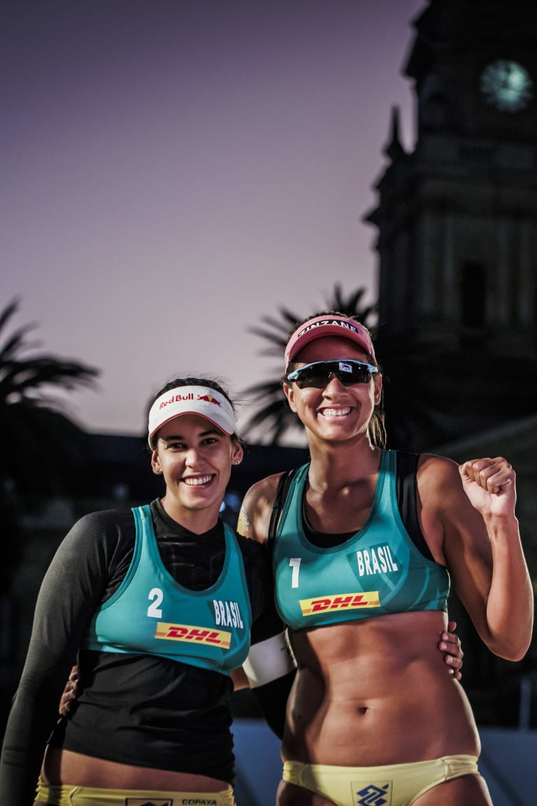 Duda & Ana Patricia climb to number one in the world