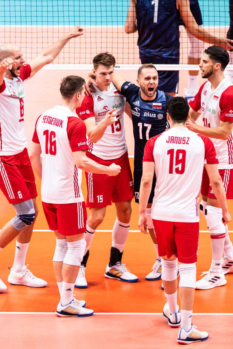 Kochanowski and Bieniek guide Poland to the semis