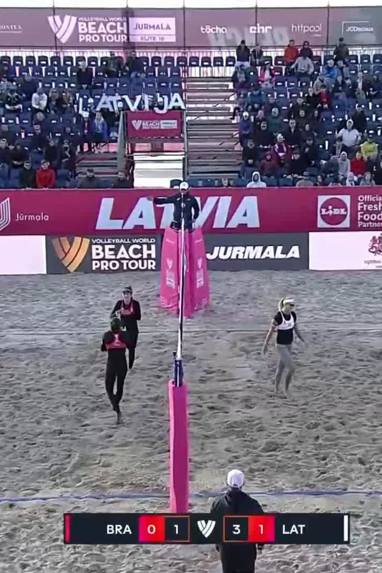 Barbara Seixas de Freitas Carolina Solberg Salgado Successful Attacks Leaders in Kravcenoka Graudina vs. Barbara Carol - Top Successful Attacks_5860661