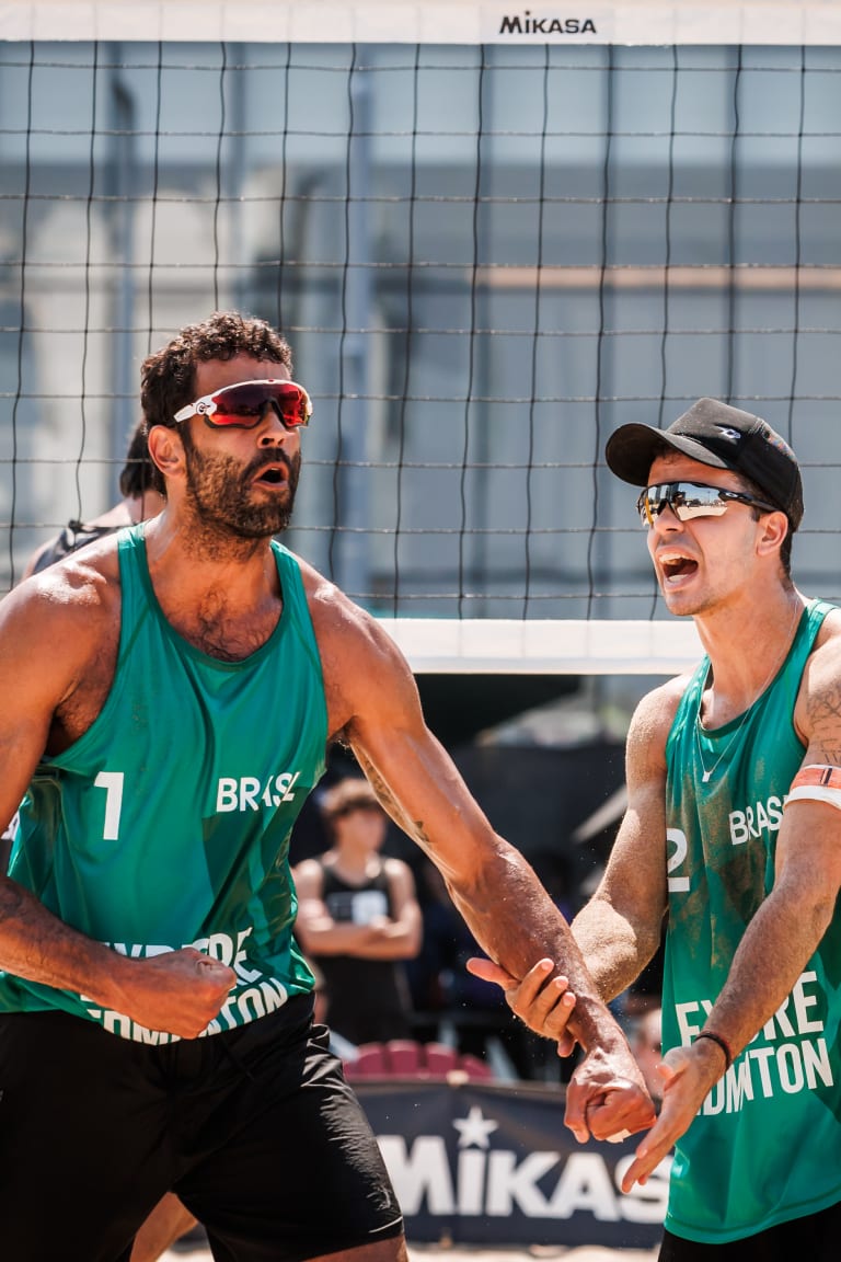 Pedro and Guto fight for another title six years later