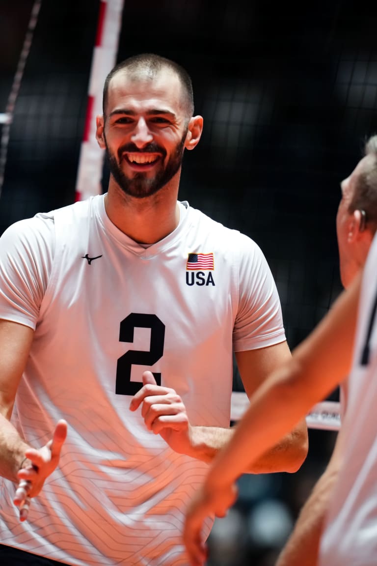 Russell in fiamme mentre gli Stati Uniti strappano la terza vittoria a Tokyo.