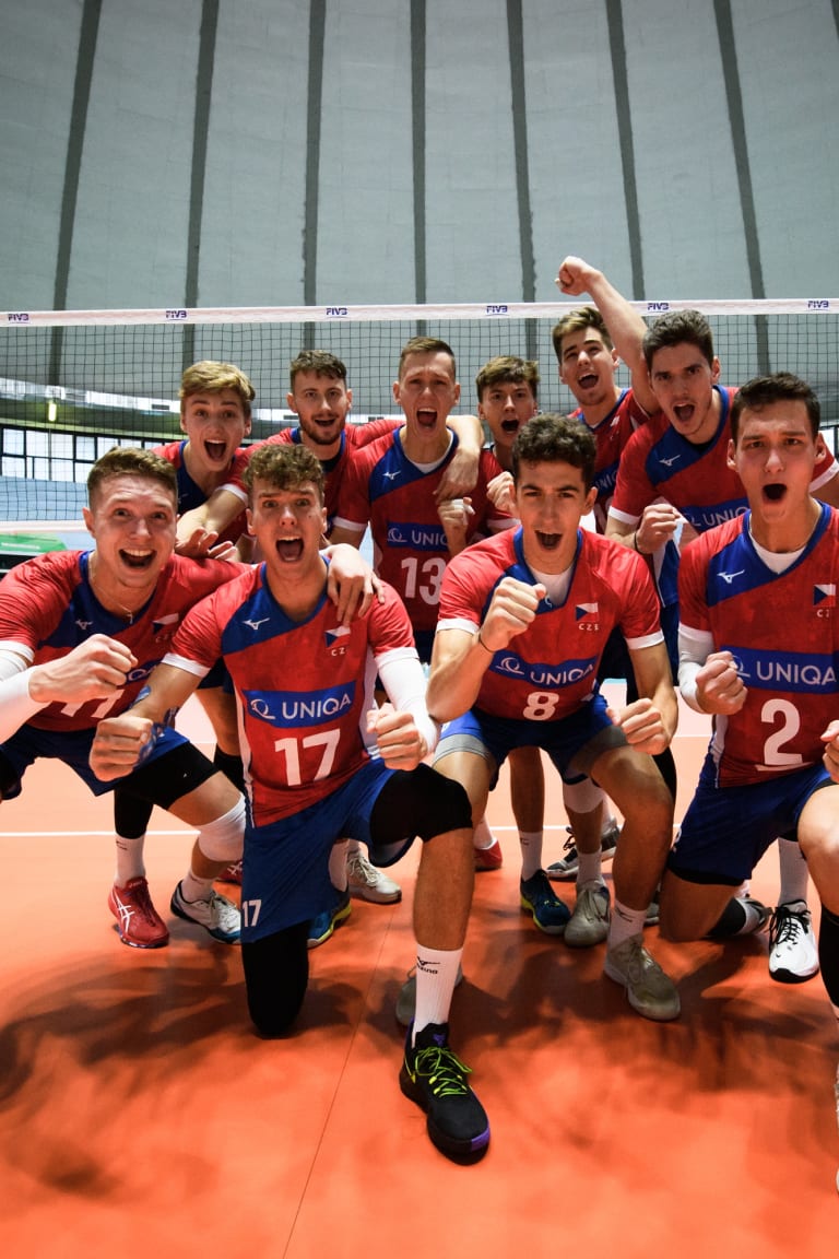 Czechia, Italy off to good start in Pool A