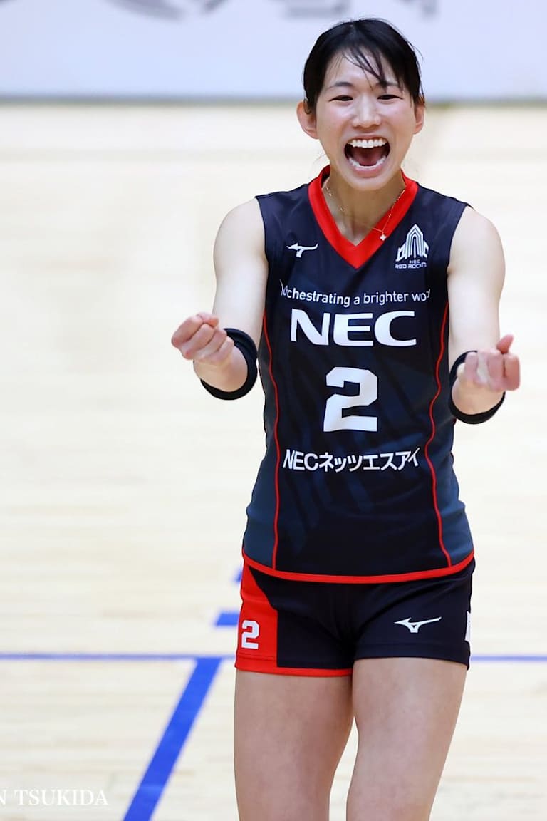 Koga delivers, but Red Rockets have mixed results in Japan