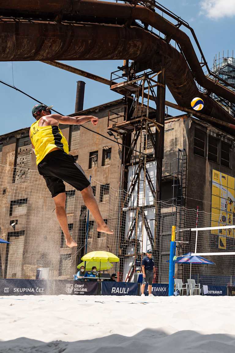 Ostrava 4-star: Watch on Youtube