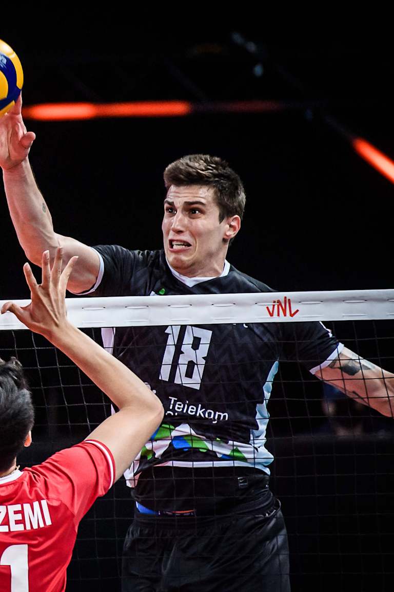 Super Slovenia inch closer to Men's VNL Final Four