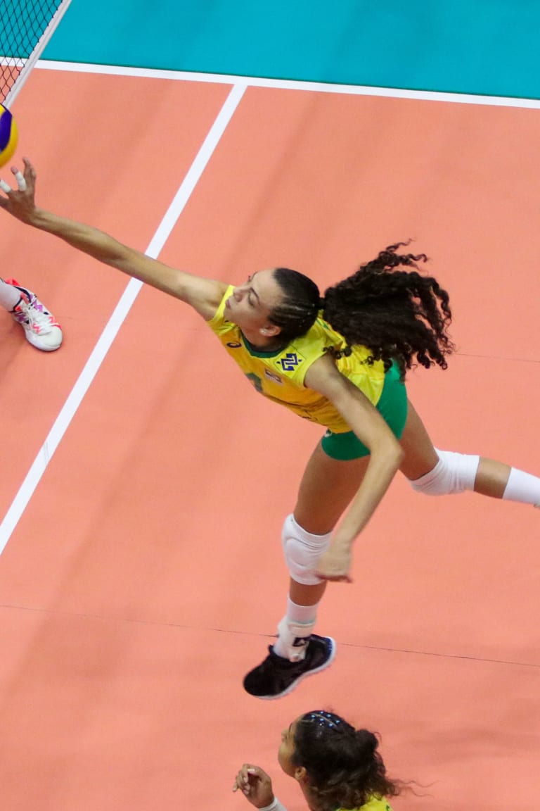 Brazil and Russia victorious in continental derbies