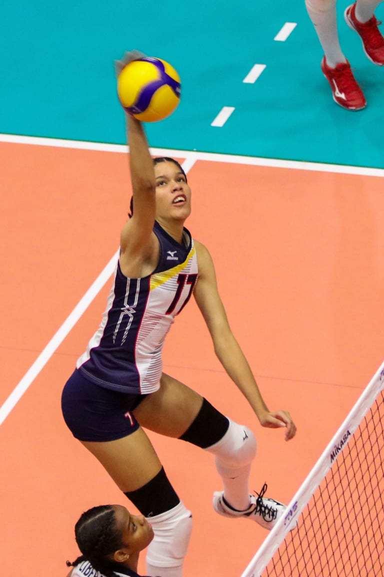 Dominicans and Argentineans to battle for ninth place