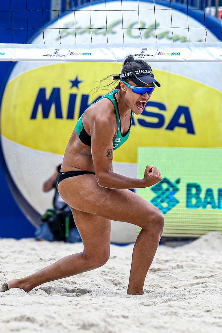 Young Brazilians upset Dutch Olympians to win Itapema pool