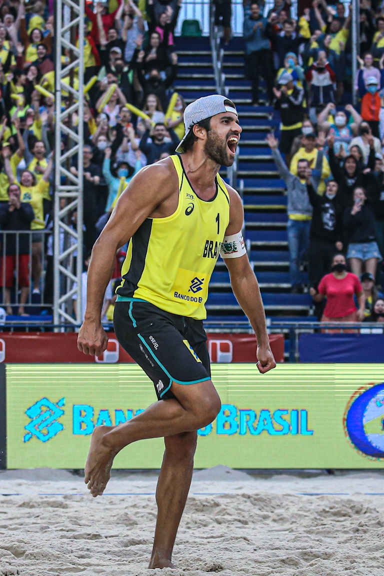 Vitor/Renato and Andre/George to clash in all-Brazilian final