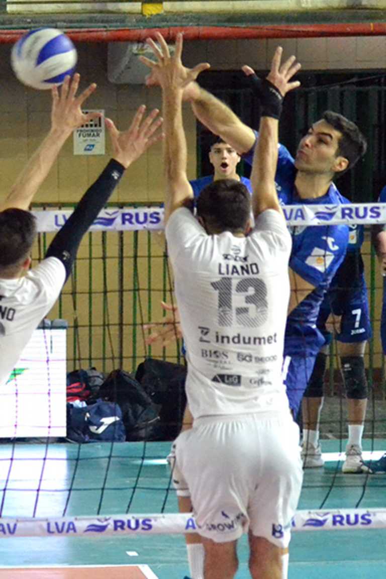 Parraguirre puts Ciudad back on track in Argentina