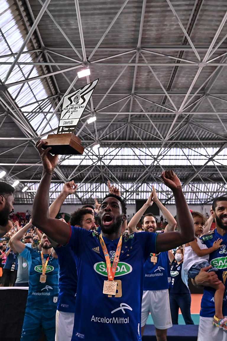 Sada Cruzeiro win eighth South American title