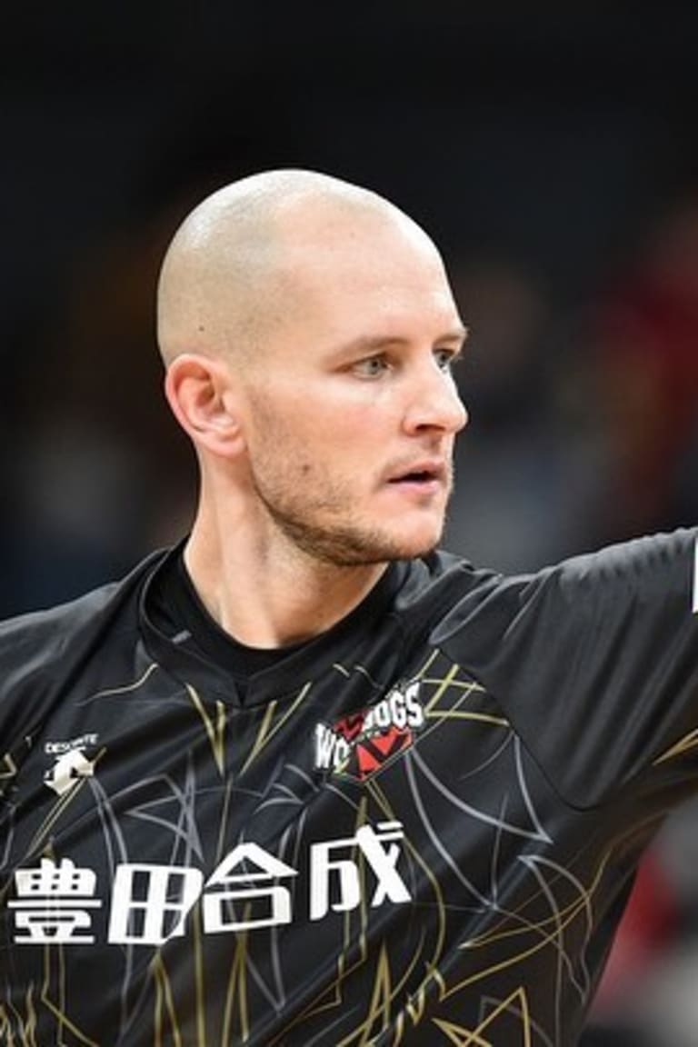 Wolfdogs push to finish first in V. League’s regular season