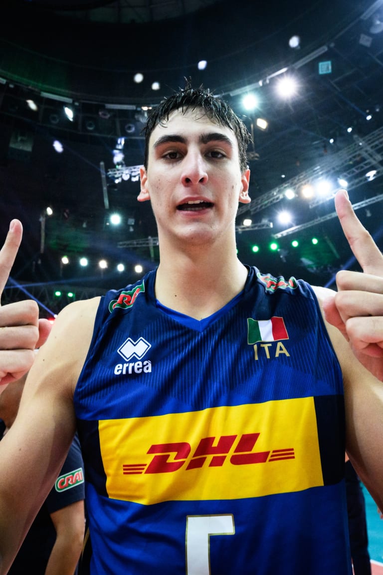 New world champions climb to number two in World Ranking