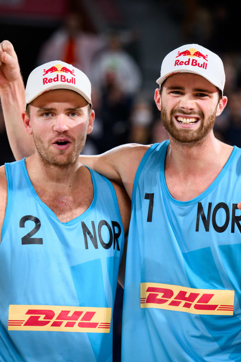 Mol & Sorum back to top of World Ranking after over a year