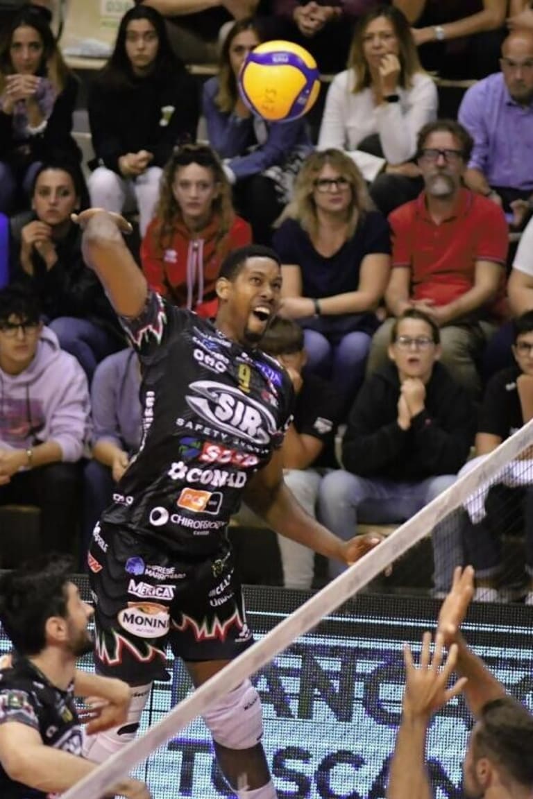 Leon’s return boosts Perugia ahead of duel with SuperLega sensations Verona